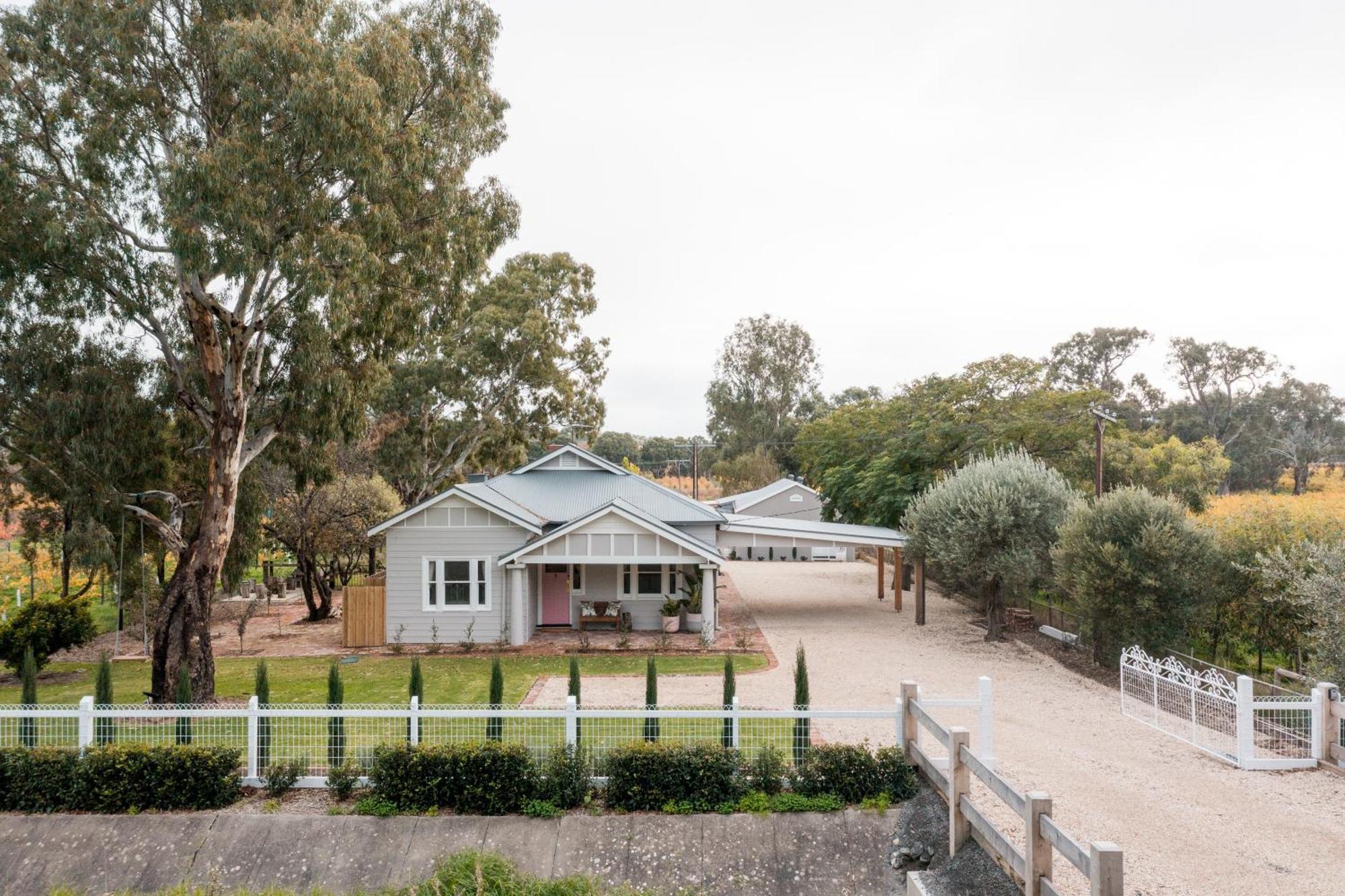 Sultana - Maximalist Accommodation Mclaren Vale Bagian luar foto